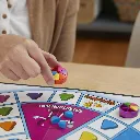 Trivial Pursuit - Family Edition Card Game (240 Cards) 9.webp